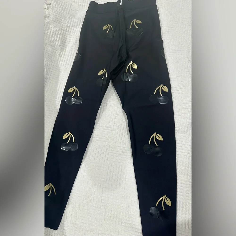 Ultracor High Cherry Performance Leggings - Picture 2 of 6